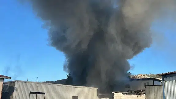 Bodrum’da alevler yükseldi! İşçilerin konteyneri kül oldu