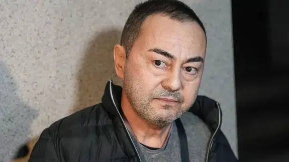 Uyuyakaldı, nikahı kaçırdı… Serdar Ortaç hastalığı ve yalnızlığıyla gündemde!