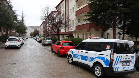 Boşanma faciası! Eşini yaraladı, kaçış planı Niğde’de son buldu