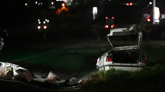 Yoldan çıktı, metrelerce savruldu! Ankara'da korkunç kaza