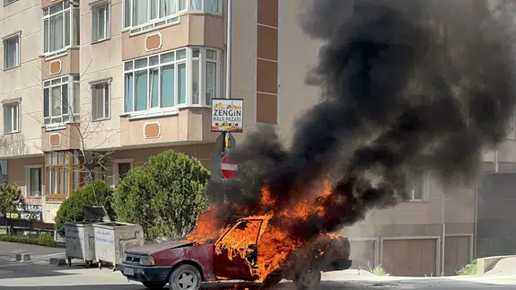 Kendi arabası mezarı olacaktı! Çorlu’daki yangında mucize kurtuluş