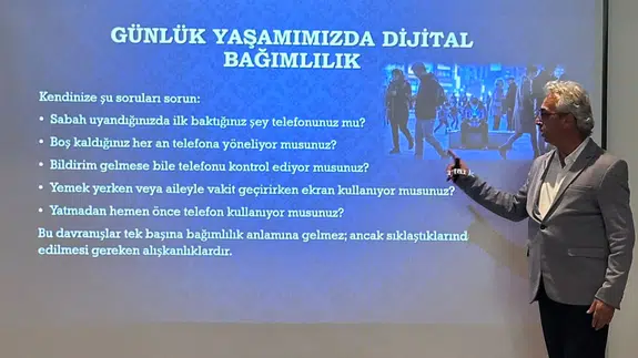 İsmail Polat uyardı: Sosyal medya yaşı en az 16 olmalıdır