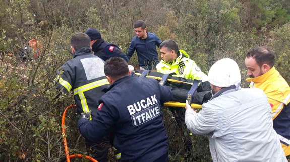 Bucak’ta araba uçuruma yuvarlandı... Direksiyon elden gitti, hayat film şeridi gibi aktı!