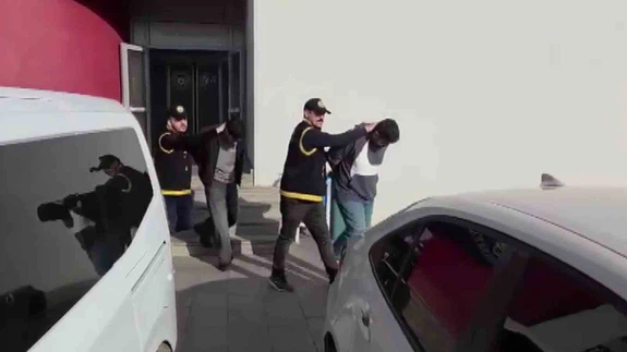 Bir teslim kodu ile başlayan dolandırıcılık hikâyesi! 2 şüpheli tutuklandı