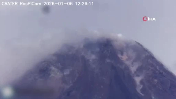 Filipinler’deki Mayon Yanardağı’nda alarm seviyesi 3’e yükseltildi