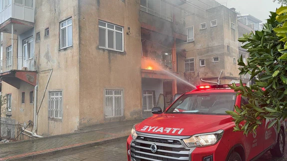 Gazipaşa’da güneşli bir gün, alevli bir kabusa döndü! Evin içinde sessizlik, dışında çığlıklar...