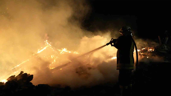 Kastamonu’da bir gecede hayatlar kül oldu! Alevlerin ardında kalan sessizlik yürek burktu