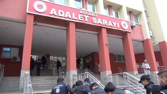 İş vaadiyle getirdiler, fuhşa zorladılar: Kocaeli'nde ahlaksız örgüt!