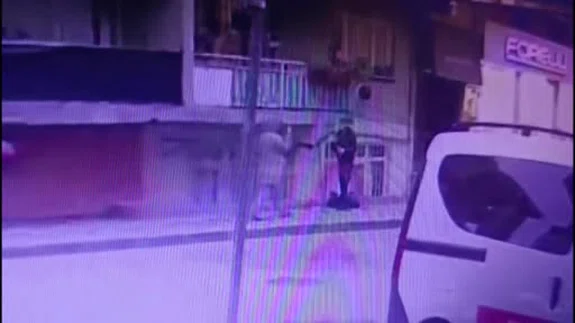Bavulla balkondan çıkardılar... Ümraniye'de cinayetin görüntüleri ortaya çıktı!