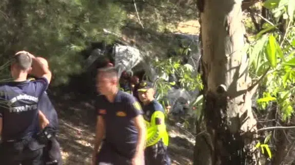 İzmir Havalimanı dönüşü faciayla bitti: Turistleri taşıyan otobüs şarampole devrildi