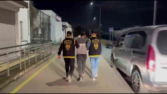 Adana’da kuyumcuyu soyan şüpheli yakalandı