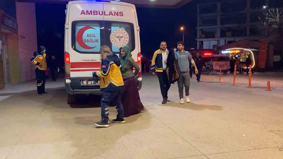 Öfke patladı, aile dağıldı... Sözlü tartışma bıçaklı kavgaya döndü!