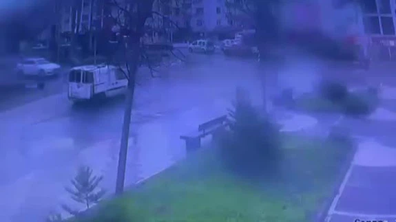 İstanbul’da kaza değil, göz göre göre felaket! Çocuğun havaya savrulduğu anlar kamerada...