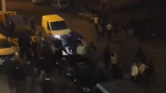 Onlarca kişinin arasına daldı, durmadı! Gaziantep’te kan donduran kavga görüntüleri kamerada...