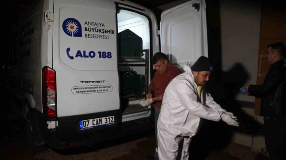 Kapı çilingirle açıldı, gerçek ortaya çıktı! Sosyal medya tanışması kanlı bitti