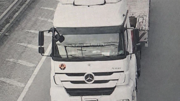 Kantardan kaçan çekiciye soğuk duş! Gizli plakaya açık ceza...