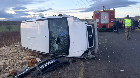 Mardin’de iki araç kafa kafaya çarpıştı: 4 yaralı