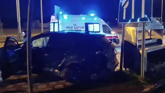 Batman’da iki otomobil kafa kafaya çarpıştı: 1 yaralı