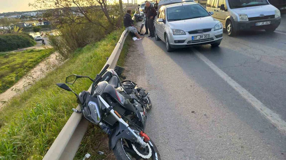 Antalya yolunda felaket zinciri... 3 araç birbirine girdi!