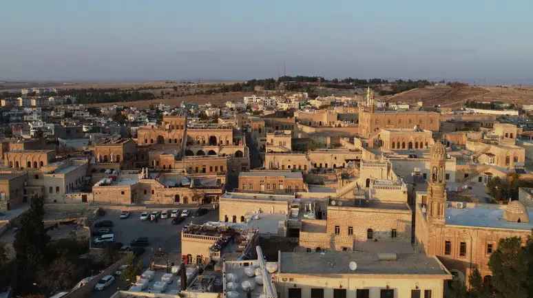 Mardin’de çekim patlaması! Şehir adeta dev bir film setine döndü