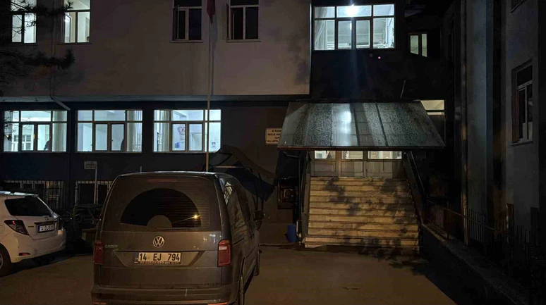 Arkadaşlarına 'bıçaklandım' dedi gerçek bambaşka çıktı