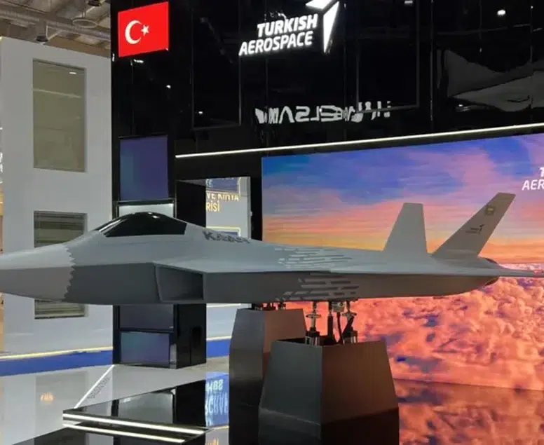 Dünya Basını Türkiye’yi Konuşuyor! Avrupa’da Üs, Körfez’de KAAN Hamlesi