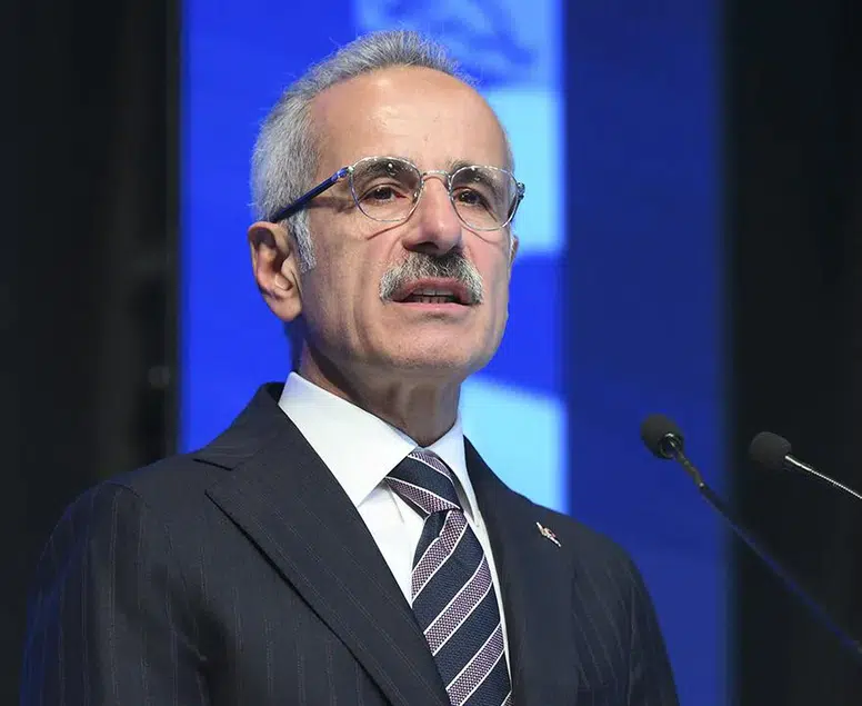 Bakan Uraloğlu Açıkladı! Yolcu Haklarında Dijital Başvuru Sayısı 30 Bini Aştı