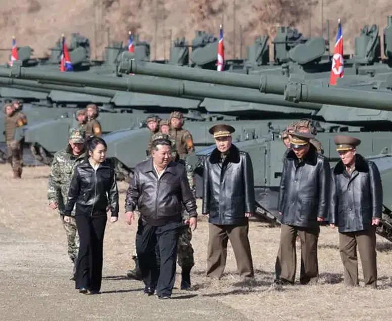 Kim Jong-un’un Kızı Kim Ju-ae Tank Başında! Askerî Tatbikatta Dikkat Çeken Görüntü