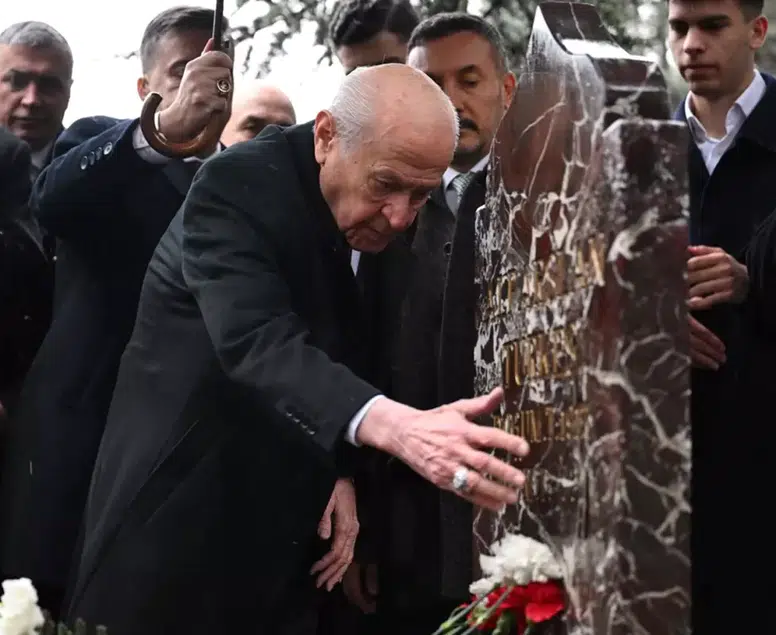 Bahçeli’den Bayram Günü Dikkat Çeken Mesaj: Yeni ve Güçlü Türkiye Vurgusu