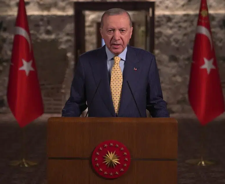 Cumhurbaşkanı Erdoğan'dan Ramazan Bayramı mesajı: 'Türkiye’nin önüne set çekilmesine izin vermeyiz'