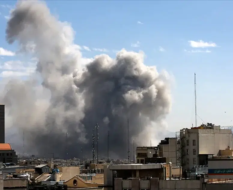 Orta Doğu’da gerilim tırmanıyor: İsrail’den İran’ın 3 şehrine eş zamanlı hava saldırısı