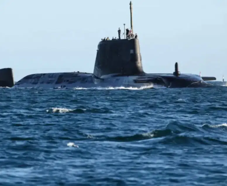İngiltere gizlice harekete geçti! Nükleer denizaltı İran'a 1600 km mesafede