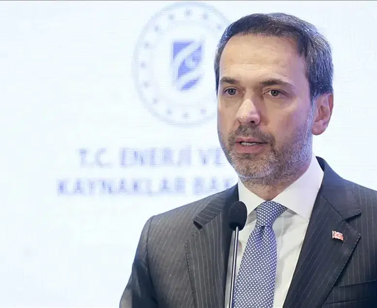 Bakan Bayraktar Somali’den dünyaya ilan etti: Türk sondaj gemisi okyanusun dibine iniyor!