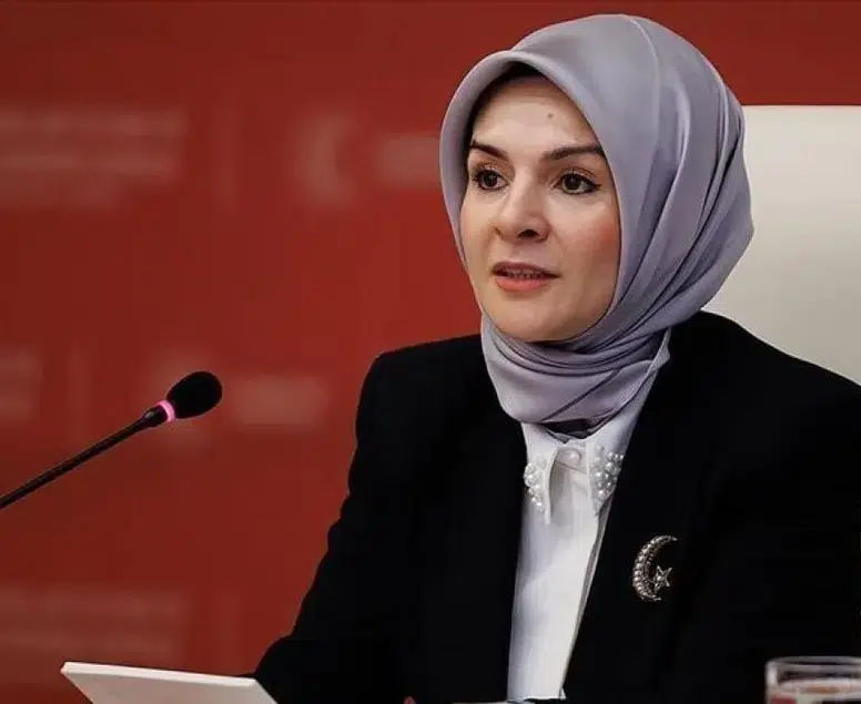 Sosyal medyada '15 yaş' depremi: Bakan Göktaş yasak kararını duyurdu!