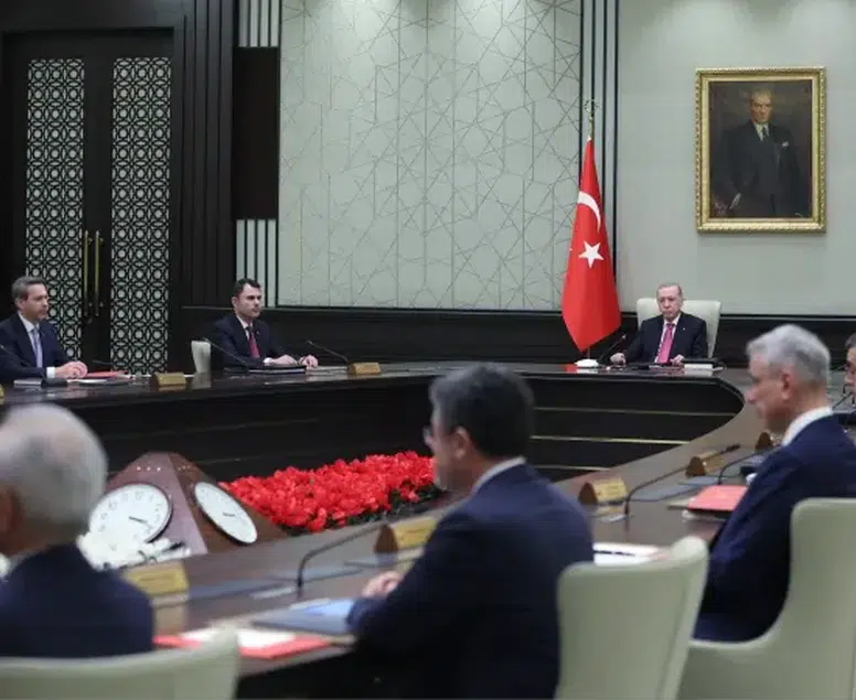 Cumhurbaşkanlığı kabinesi Beştepe'de toplandı: İşte masadaki kritik dosyalar!