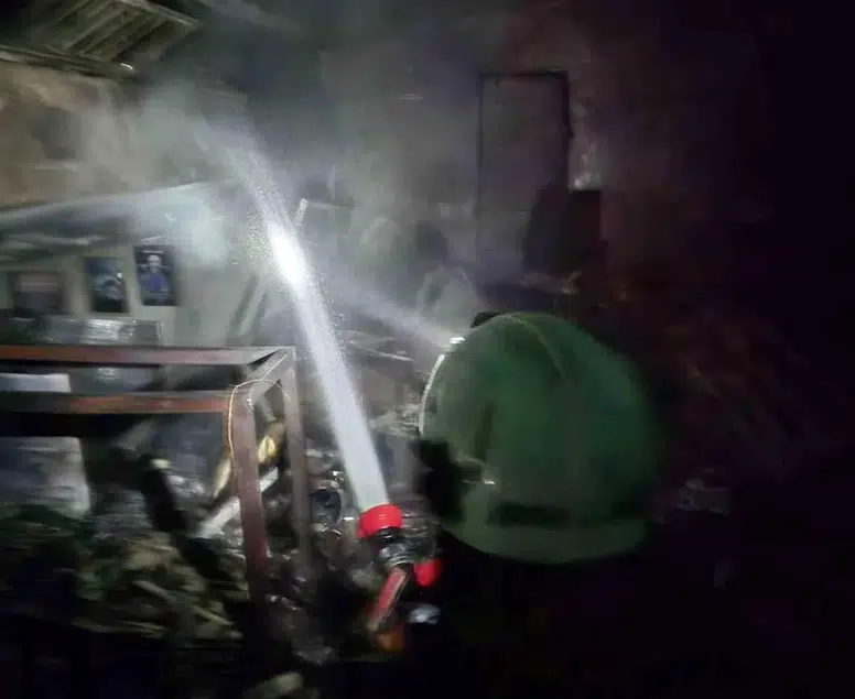 Diyarbakır Silvan'da sanayi sitesinde korkutan yangın: İş yeri küle döndü