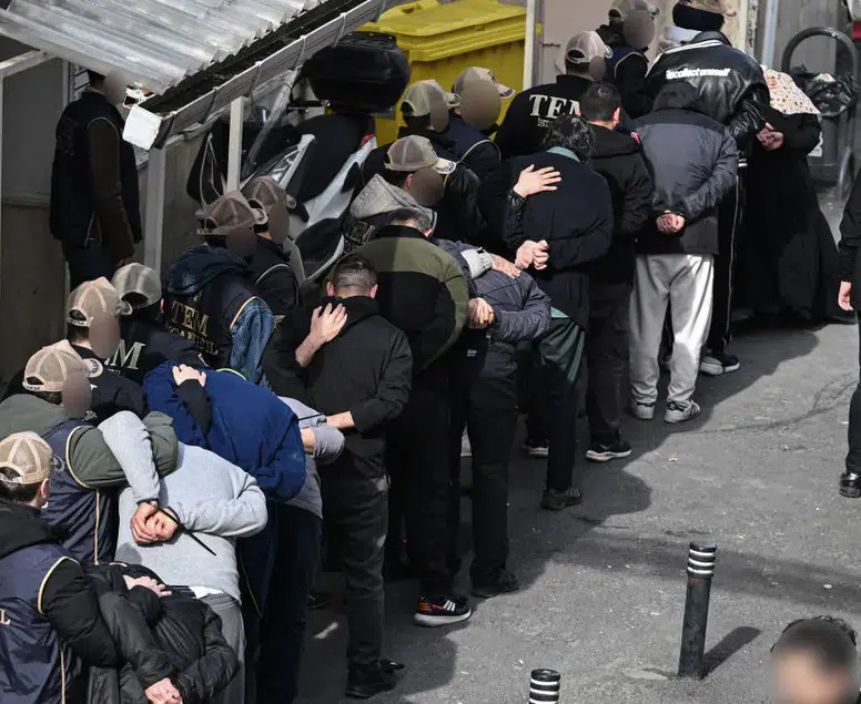 Konsolosluk önündeki kanlı saldırıda yeni gelişme: Dokuz kişi için karar verildi!