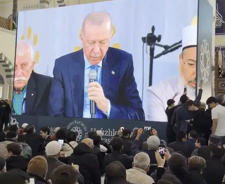 Çamlıca’da tarihi merasim: 333 hafız icazet aldı, Erdoğan Bakara Suresi’ni okudu!