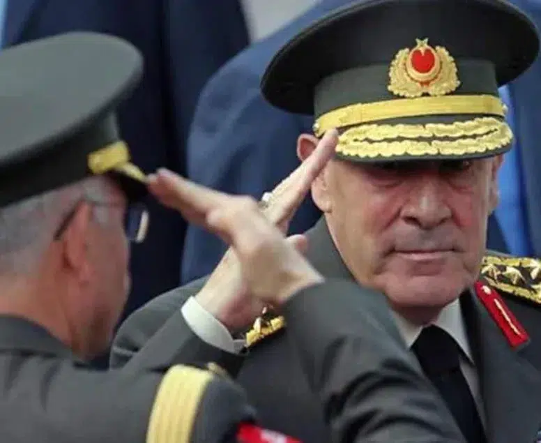 'Tanklar gelir' diyenler, 'selam çakan' kalemler: 27 Nisan’ın medya arşivi!