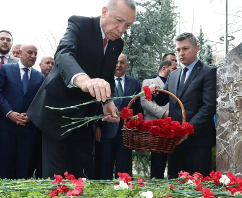 Siyasette vefa günü! Erdoğan’dan Türkeş paylaşımı: 'Milletin kalbinde yaşamaya devam edecek'