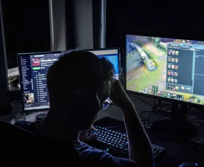 Sosyal medyada yaş doğrulama zorunlu oldu: Artık herkes giremeyecek!