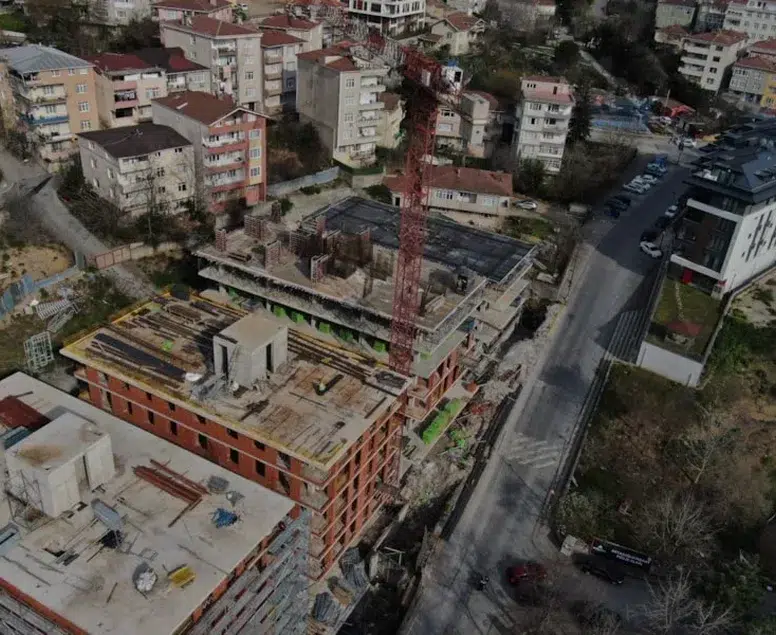 Üsküdar'da inşaat skandalı: Mahkeme 'dur' dedi, iş makineleri durmadı!