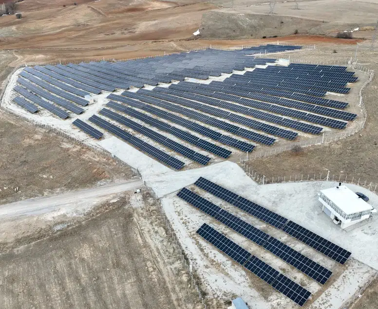 Selçuklu Belediyesi kamu binalarında güneş enerjisi dönemini başlattı!