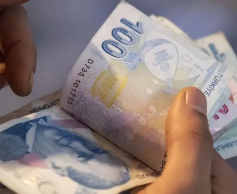 Milyonlarca emekli nefesini tuttu! İkramiye ve maaş takvimi açıklandı