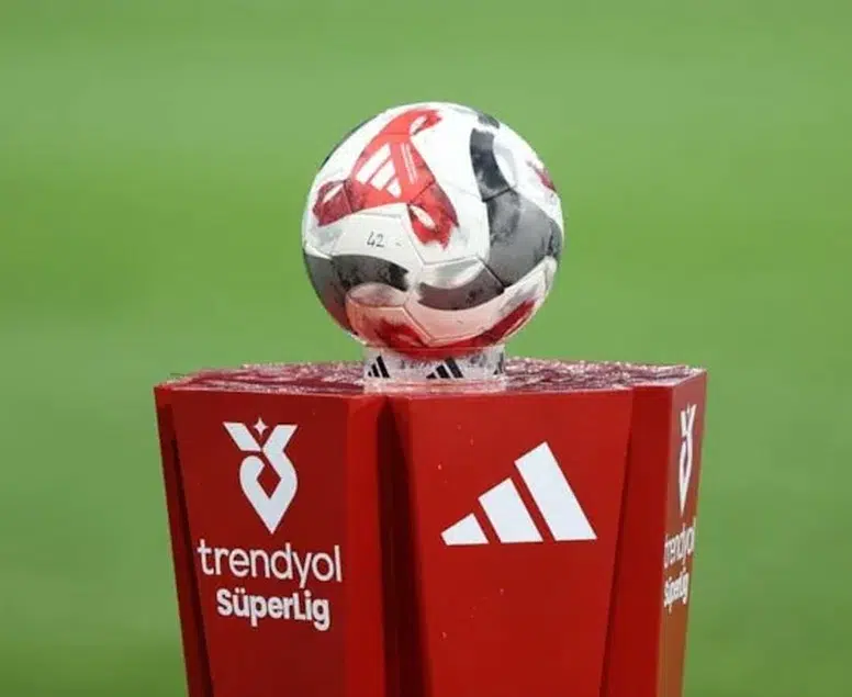 Süper Lig'de perde kapanıyor: İşte 2025-2026 sezonu final haftası programı!
