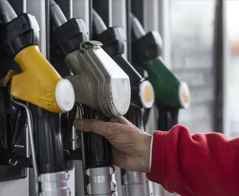 Motorin fiyatlarında yeni dönem: Litre fiyatına 1 lira 10 kuruş zam!