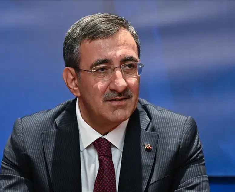 Dev zirvede Türkiye imzası! Cumhurbaşkanı Yardımcısı Yılmaz küresel liderlerle bir arada