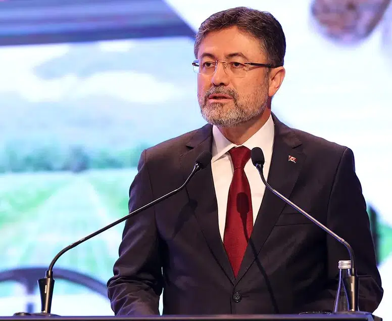 28 uçak, 119 helikopter! Bakan Yumaklı 'yeşil vatan' için düğmeye bastı