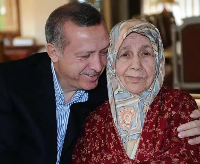 Erdoğan’dan anneler günü mesajı: 'Cenneti ayaklarının altında bilen medeniyetiz!'