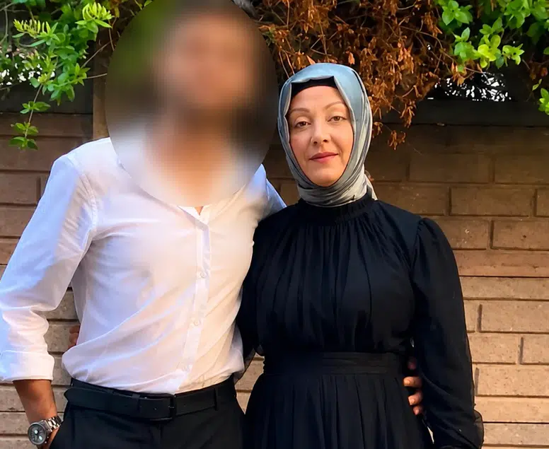 Eşini durakta öldürdü: Gönderdiği çelenk cinayetin en kritik delili oldu!